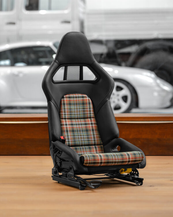 Folded carbon 997 bucket seat inserts