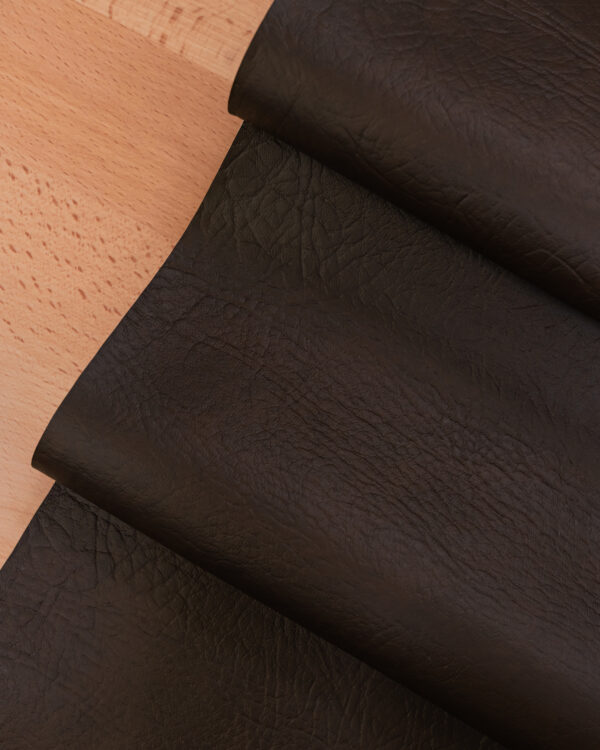 Original brown colored leatherette / Vinyl for your Porsche.